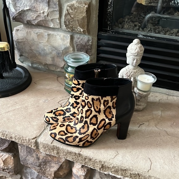 Bootie - Picture 3 of 6